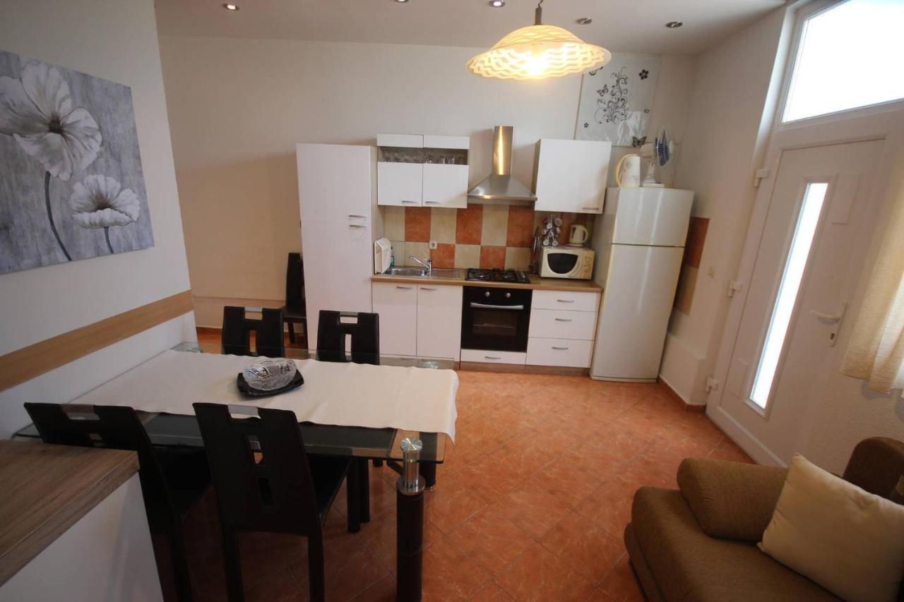 Family Apartment Mirela Borik Zadar Eksteriør billede