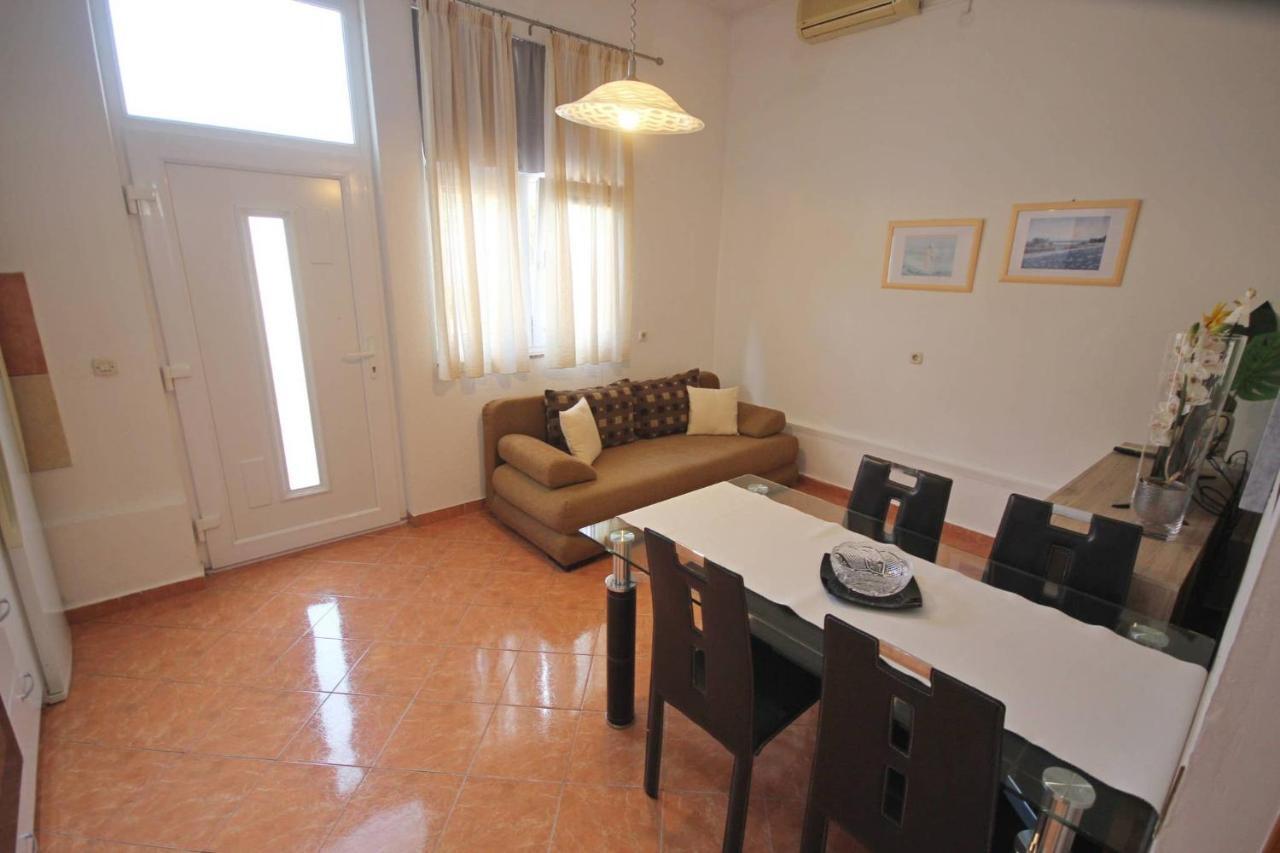 Family Apartment Mirela Borik Zadar Eksteriør billede