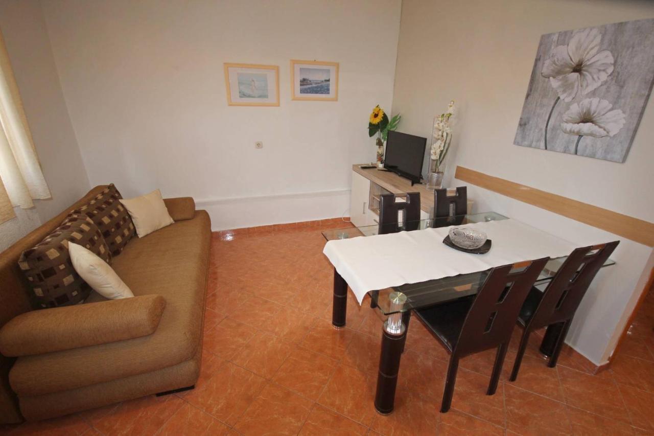 Family Apartment Mirela Borik Zadar Eksteriør billede